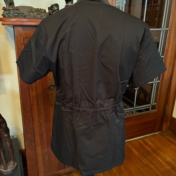 "Cherokee Luxe" scub top, M, black - Picture 6 of 12